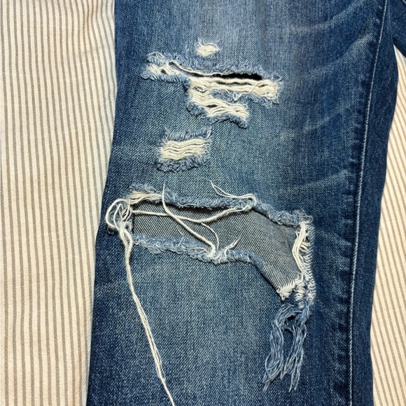 Abercrombie & Fitch Ames Low Rise Boyfriend Jeans - Picture 5 of 9